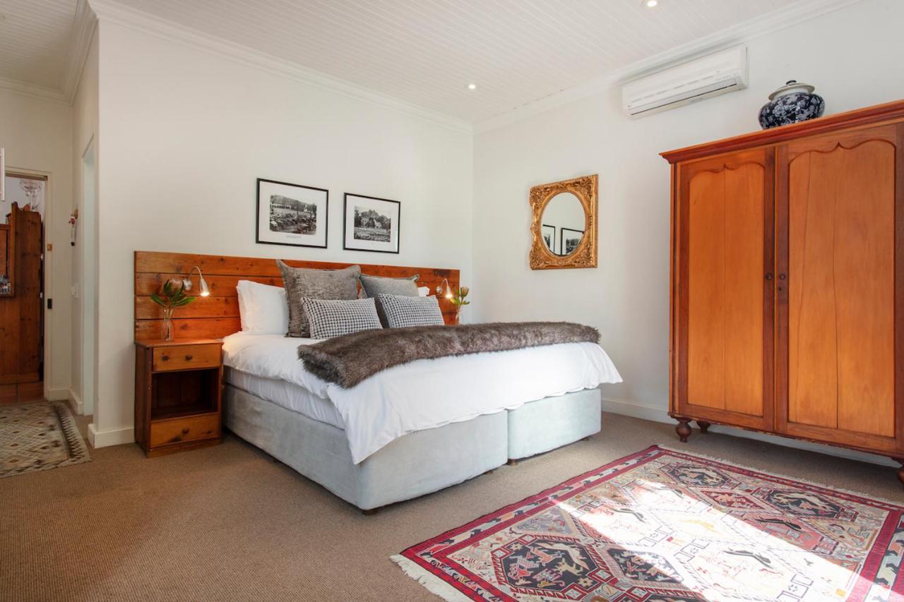 22 Die Laan Guest House Stellenbosch Bagian luar foto