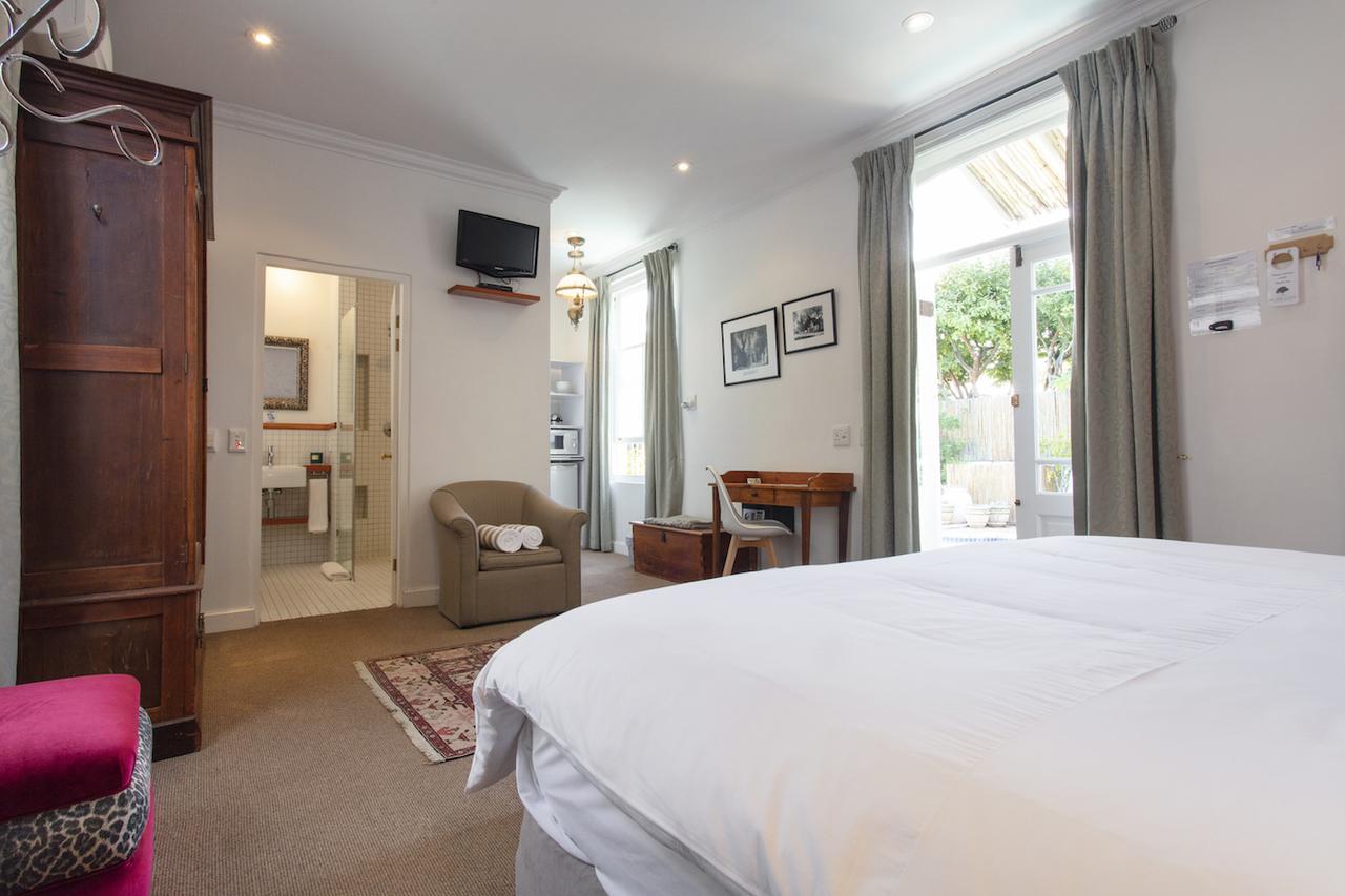 22 Die Laan Guest House Stellenbosch Bagian luar foto